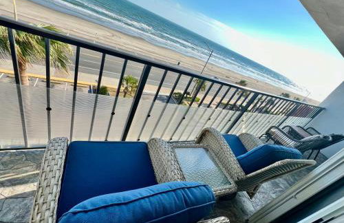 Amazing and Spectacular ocean and beach views in Galveston - Photo 8