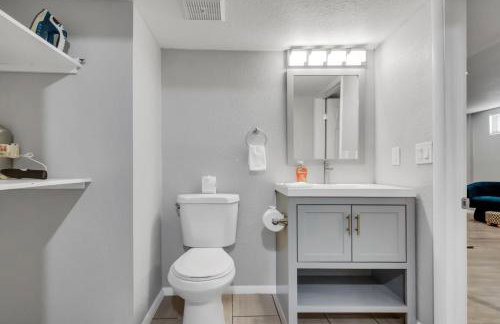 Chic Family Retreat with Game Room backyard with fire pit and minutes to Downtown! - Photo 14