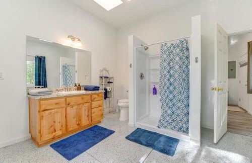 Charming Grants Pass Cottage with Patio and Gas Grill! - Foto 16