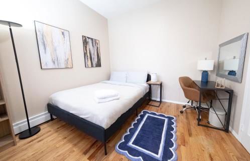 Sunlit 2BR Central Park North elevator & laundry - Foto 12