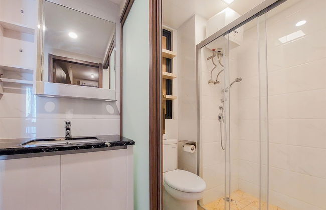 Spacious And Homey 2Br At Sky House Bsd Apartment - Photo 7