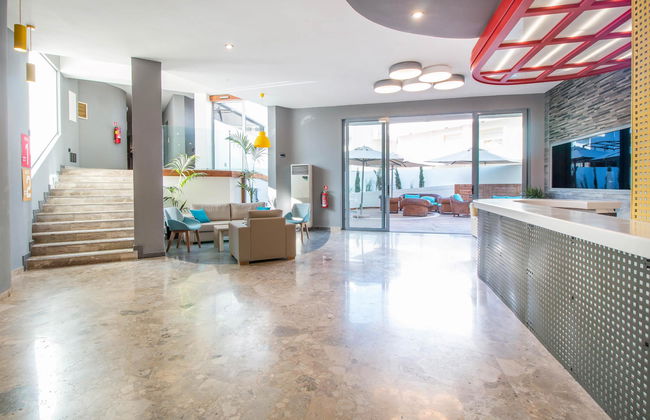 Sunny Days Hotel Apt - Foto 18