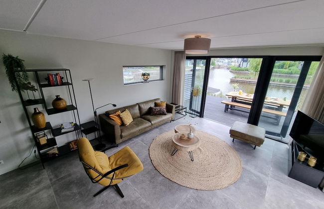 Luxurious Detached Water Villa With Jetty - Foto 10