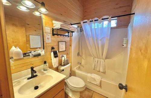 Western theme! Amazing Spa, Fireplace and Deck! - Foto 36