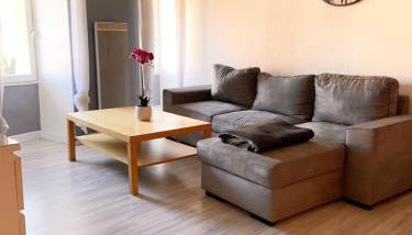 Spacieux T2 en plein centre de Chorges - Foto 4