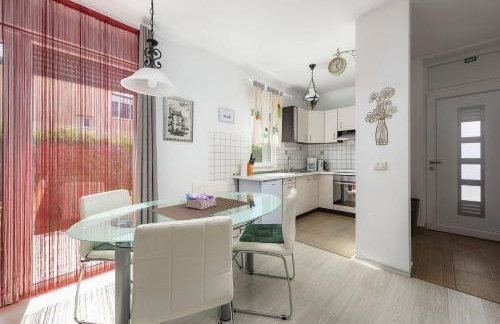 Traumhaftes Apartment nur 500 Meter zum Strand mit Grill, Waschmaschine, Klima - Foto 7