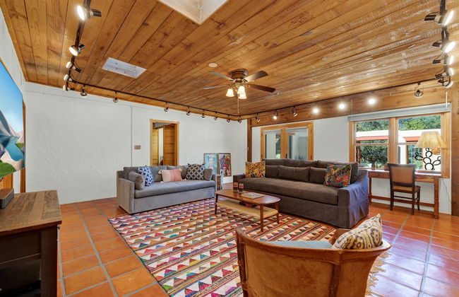 El Ranchito on 5.78 Acres - Foto 10