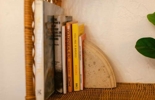 Classic & Cozy Apartments - Parking & Close to DW - Foto 34