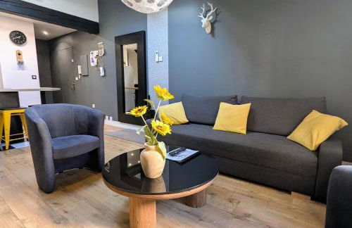 Grand duplex - Parking privé - Centre - Calme - Foto 14