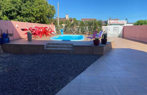 Belíssimo sobrado com piscina - Foto 11