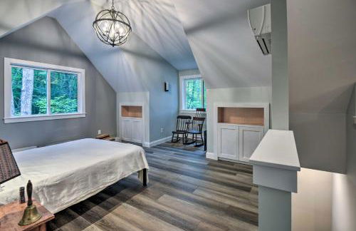 Modern Francestown Retreat on Scobie Pond! - Foto 13