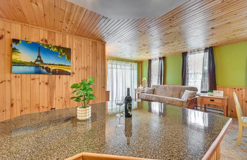 Pet-Friendly Boonville Apt with Deck on Main Street! - Foto 12