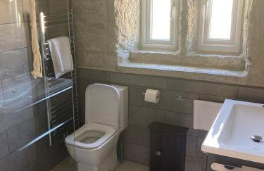 Hebden Bridge Riverside Cottage - Photo 10