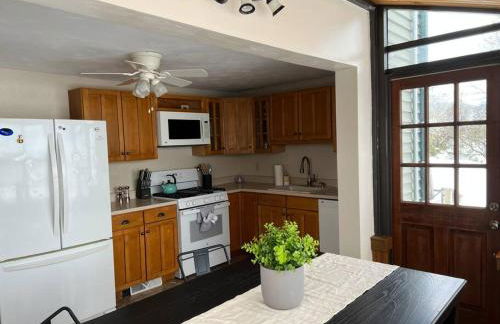 Spacious 5 BR Home w/ Hot Tub - Foto 15