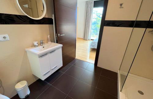 Villa de lujo con vistas al mar y piscina privada - Foto 25