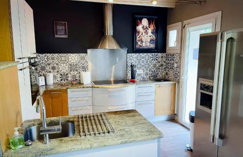 Villa 250m2 avec PISCINE chauffée & SPA & kota-grill & sauna - Foto 13