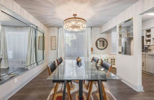 Spacious Dallas 2BR Poolside Escape - Foto 6