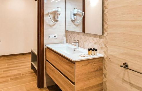 Stunning Apartment In Lubriano With Sauna - Photo 16