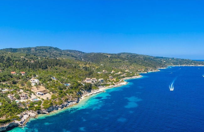 Villa Martha Large Private Pool Walk to Beach Sea Views A C Wifi Car Not Required - 2247 - Foto 1