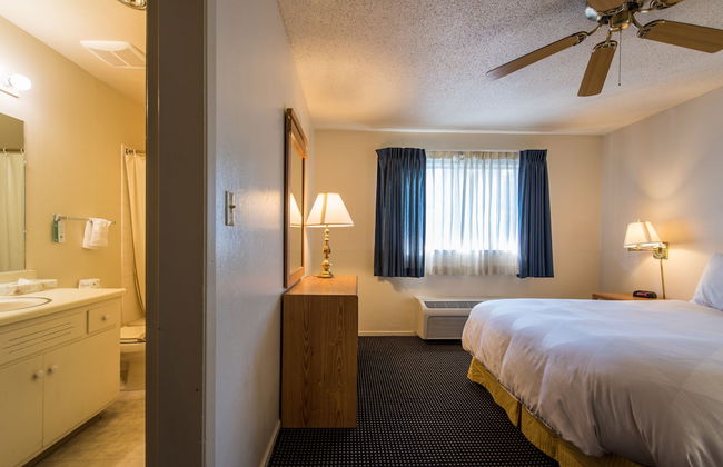 Coral Reef Inn & Suites - Foto 3