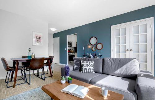 Tribeca 2BR City views Indoor pool Gym NYC-172 - Foto 3