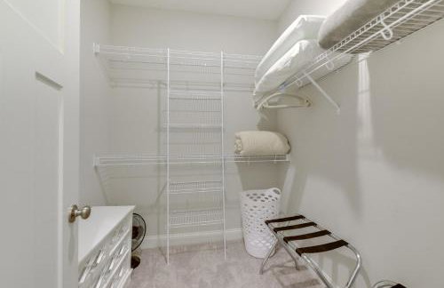 Townhome with Pool! 7 Mi to Ocean Isle Beach - Foto 17