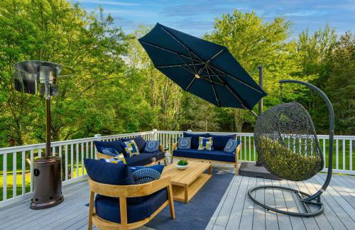 Lux estate! Hot tub, 8 acres, firepit, game room, private pond, EV, lots of privacy, 10 mins to town - Foto 72