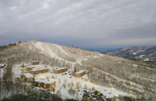 Handsome 2BR Condo with Gorgeous Views in Sugar Mountain! condo - Foto 3