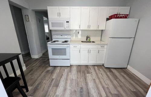 NEW Pompano Beach AirPark Duplex! Patio Parking! - Foto 29