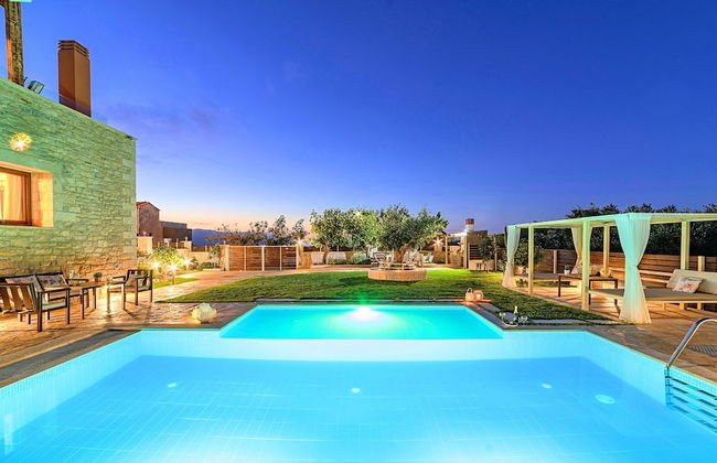 Cretan Sunrise Villa with Heated Pool - Foto 18