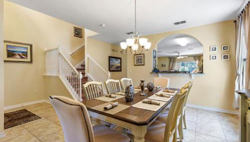 Extended Pool Deck - South Facing - Pool & Spa - Game Room - Family Friendly - Nr Disney - Foto 5