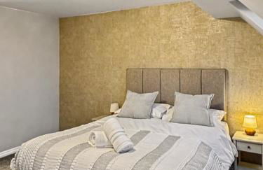 Entire home Sleeps 5 guest 5 mins fromMCR City - Foto 15