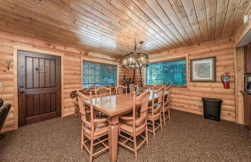 The Stew Cabin Cozy Escape Fireside Memories - Foto 13