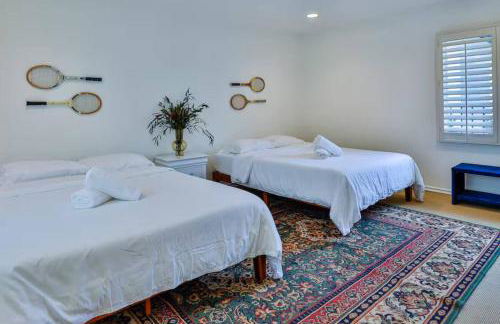 Sherman Oaks Tennis Estate with Pool + Spa - Foto 20