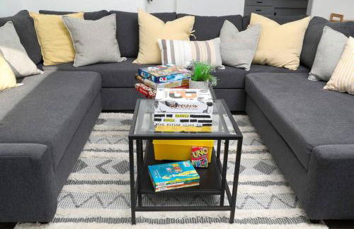 3 Bedroom 2 Bath House with Parking - 10 Guests - Foto 6