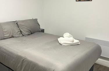 West Hampstead 3BR - with Fast WiFi - Sofa Bed & Workstation - Foto 13