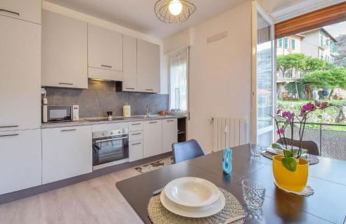 1 Bedroom Nice Apartment In Recco - Foto 3