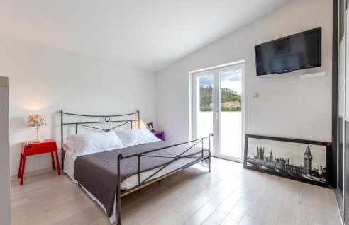 Villa Ume - heated pool, sauna, volleyball court - Photo 19