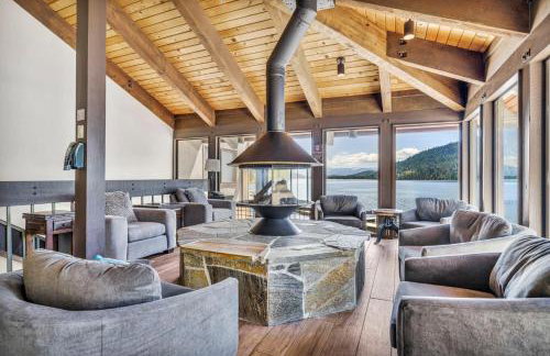 Charming Queen Studio Deluxe w/Balcony #233 at Donner Lake Village - Foto 17