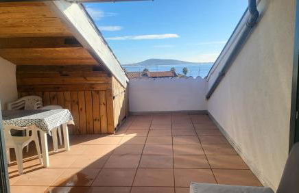 Sur le toit de Mèze - Foto 11