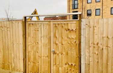 2 Bedroom Luxury Apartment! City Center with Free Parking! - Foto 36