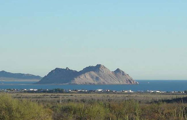 Bahía de Kino Day Trip - Photo 2