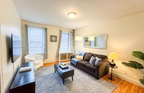 Sun-filled Unit, Elevator, Pool, Boston College - Foto 1