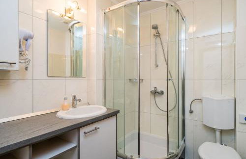 Villa Samba - Two-Bedroom Apartment with Terrace and Sea View - A4 1 - Foto 15