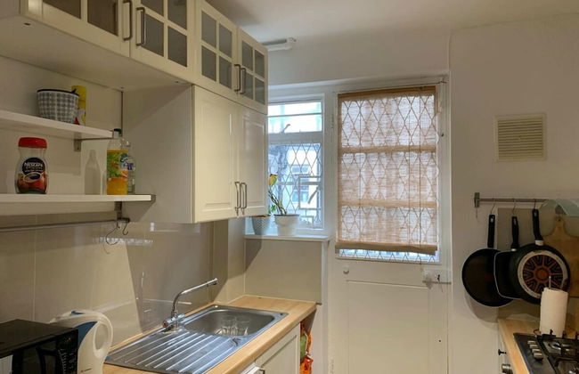 Contemporary 2 Bedroom Flat in Bayswater - Photo 20