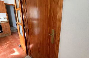 Amazing 3 floor house in front of the beach - Foto 11