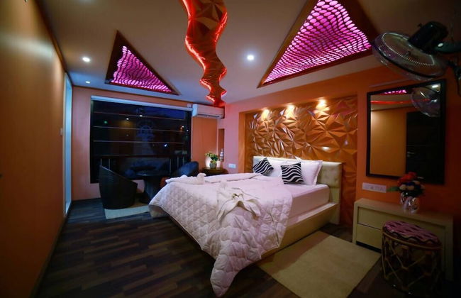 Double Decker Houseboat - Foto 1