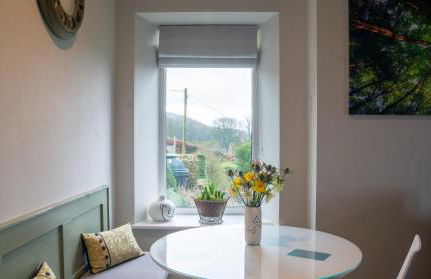 Hillside Haven, panoramic views Nr Bakewell - Photo 9