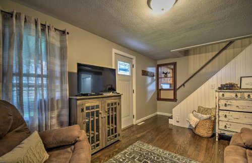 Cozy Goshen Farmhouse about 9 Mi to Amish Acres - Foto 5