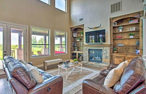 Home with Game Room and Fireplace 14 Mi to McKinney! - Foto 4